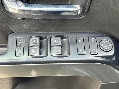 Used 2018 Chevrolet Silverado 1500 LT w/ All Star Edition AWD/4WD image 16