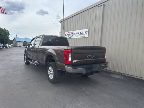 Used 2017 Ford F250 XL w/ STX Appearance Package AWD/4WD image 6