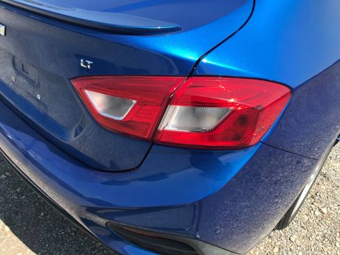 Used 2016 Chevrolet Cruze LT w/ Convenience Package FWD image 30