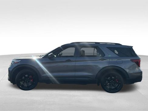 Used 2021 Ford Explorer ST w/ Equipment Group 401A image 4