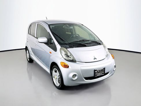 Used 2012 Mitsubishi i SE RWD image 1