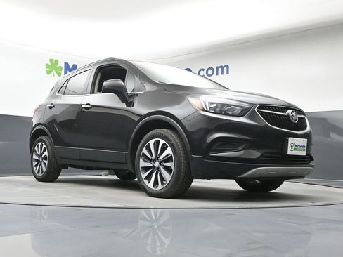 Used 2022 Buick Encore Preferred w/ Safety Package image 25