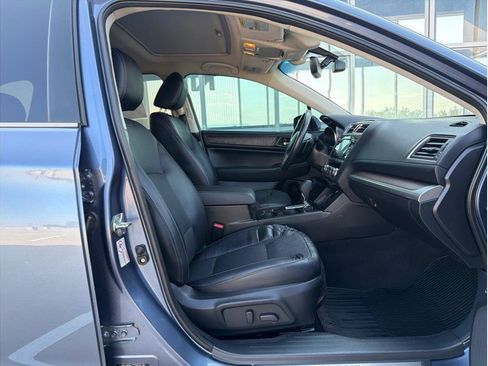 Used 2017 Subaru Outback 3.6R Limited AWD/4WD image 17