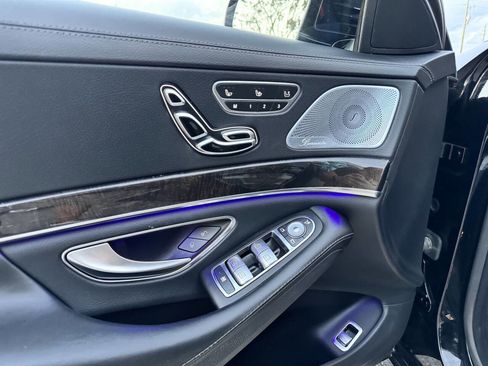 Used 2015 Mercedes-Benz S 550 Sedan image 16