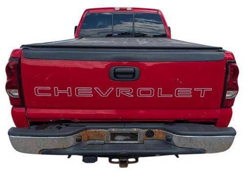 Used 2005 Chevrolet Silverado 2500 LS AWD/4WD image 4