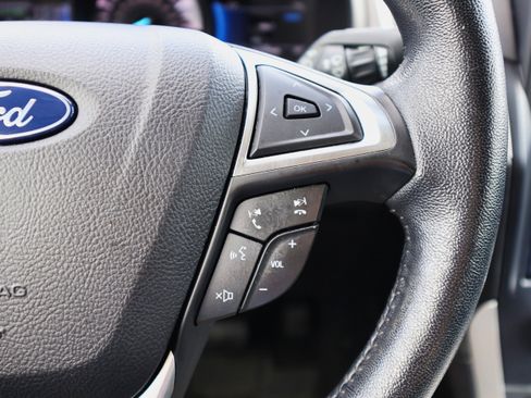 Used 2022 Ford Edge SEL w/ Sport Appearance Package image 24