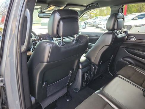 Used 2019 Jeep Grand Cherokee Altitude image 14