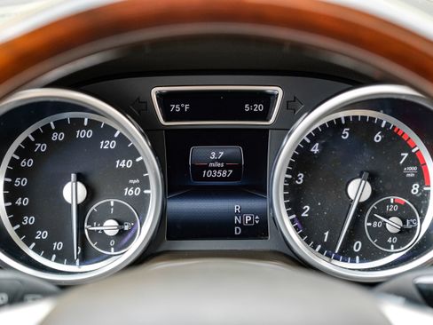Used 2015 Mercedes-Benz ML 400 4MATIC image 19
