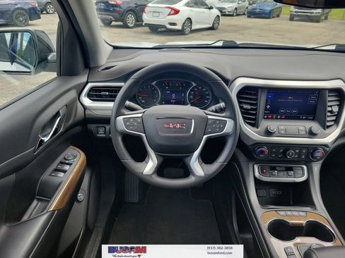 Used 2021 GMC Acadia SLE w/ Driver Convenience Package FWD image 9