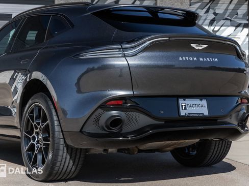 Used 2021 Aston Martin DBX image 13