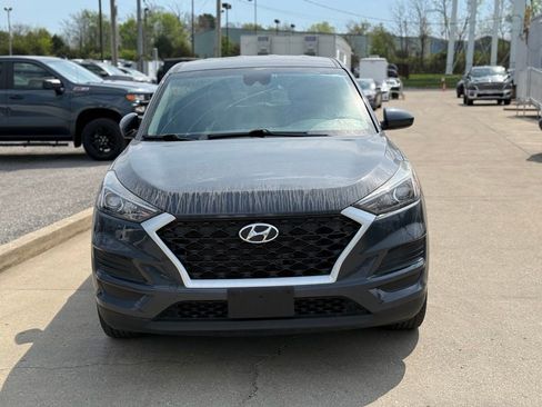 Used 2020 Hyundai Tucson SE image 3