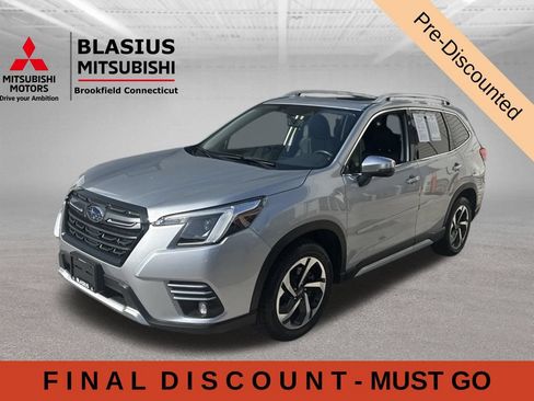 Used 2023 Subaru Forester Touring AWD/4WD image 1