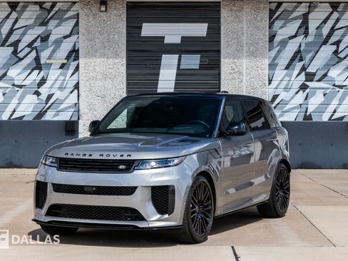 Used 2024 Land Rover Range Rover Sport image 6