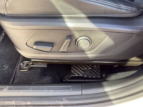 Used 2024 Hyundai Tucson Limited image 7