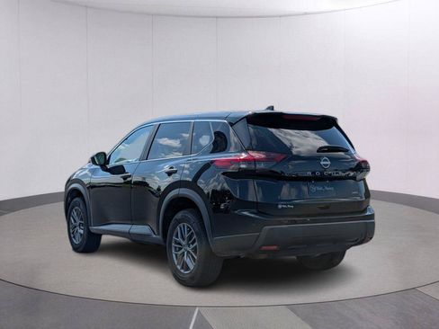Used 2024 Nissan Rogue S AWD/4WD image 3