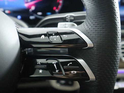 New 2026 Mercedes-Benz GLS 580 4MATIC image 13