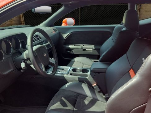 Used 2008 Dodge Challenger SRT8 RWD image 3