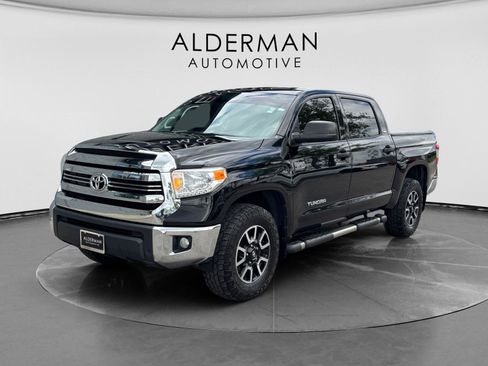 Used 2017 Toyota Tundra SR5 w/ TRD Off Road Package AWD/4WD image 1