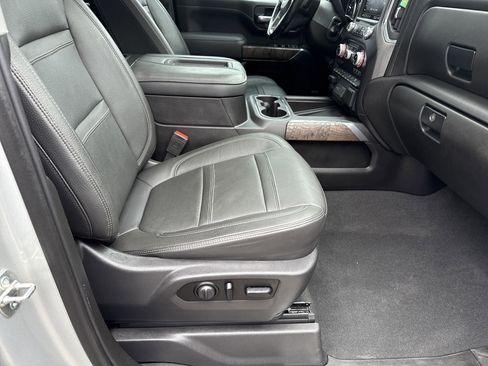 Used 2021 GMC Sierra 3500 Denali w/ Denali Ultimate Package image 15