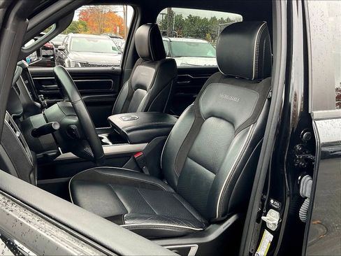 Used 2024 RAM 1500 Laramie image 9