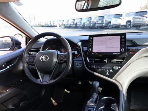Used 2022 Toyota Camry XSE image 14