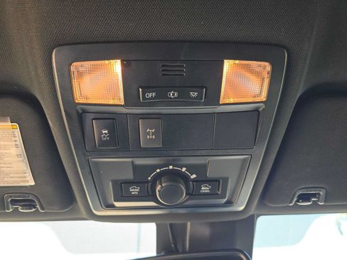 Used 2019 Toyota Tacoma TRD Off-Road w/ Technology Package AWD/4WD image 35