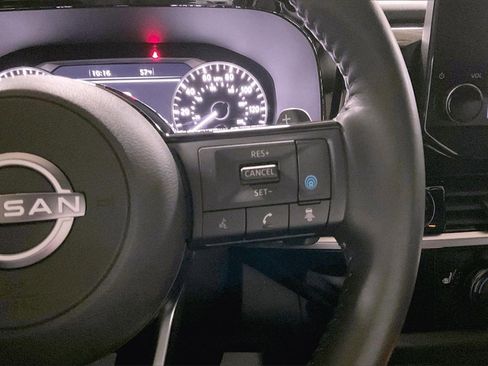 Used 2023 Nissan Pathfinder SL image 18