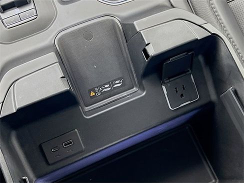 Used 2023 GMC Sierra 1500 Denali w/ Denali Reserve Package image 37