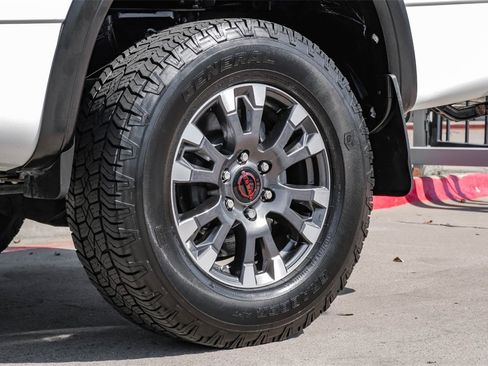 Used 2024 Nissan Titan PRO-4X w/ Pro-4x Convenience Package image 67