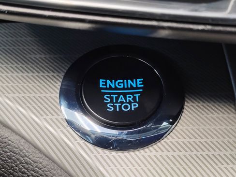 Used 2024 Ford Explorer XLT w/ Equipment Group 202A AWD/4WD image 36