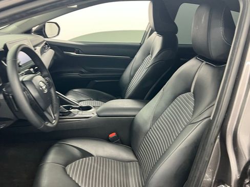 Used 2024 Toyota Camry SE FWD image 6