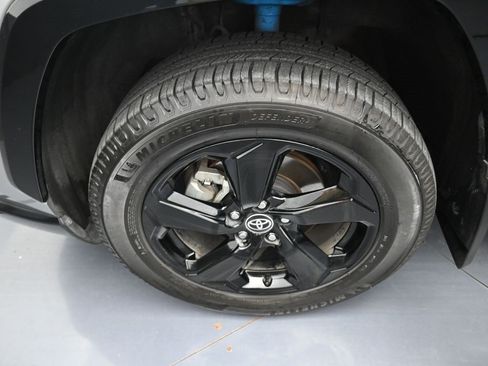 Certified 2021 Toyota RAV4 XSE w/ Carpet Mat Package (TMS) image 23