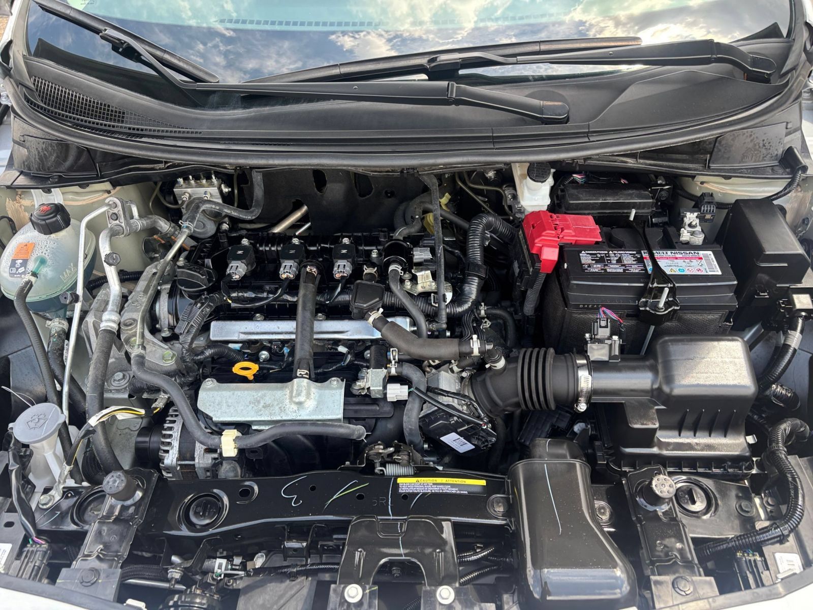 Used 2025 Nissan Versa SV FWD image 29