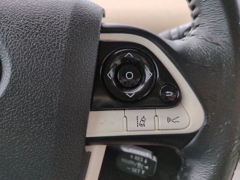 Used 2016 Toyota Prius Four w/ Advanced Technology Package FWD image 25