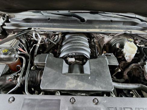 Used 2016 Chevrolet Suburban LT w/ LT Signature Package image 34