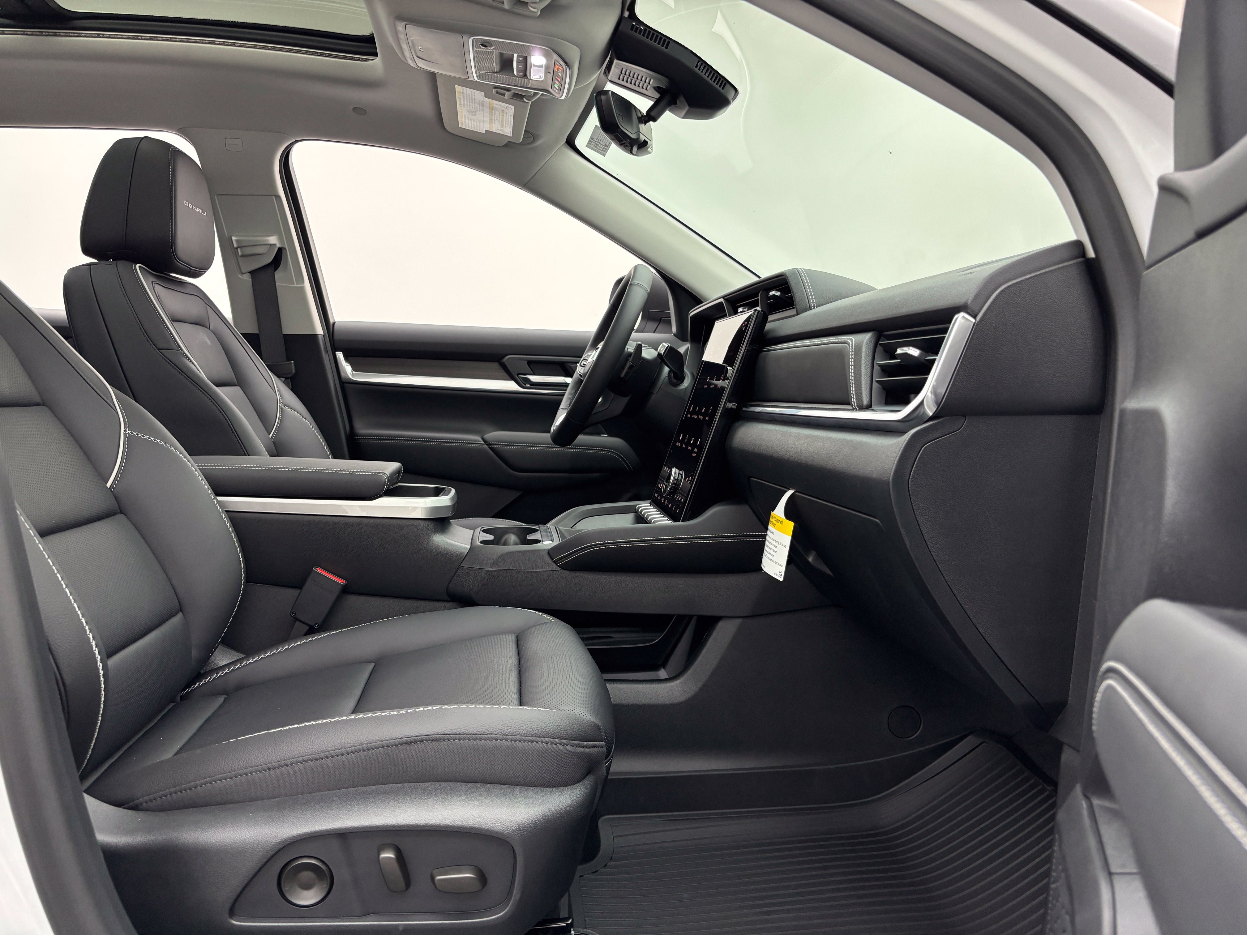 New 2027 GMC Terrain Denali w/ LPO, Floor Liner Package AWD/4WD image 36