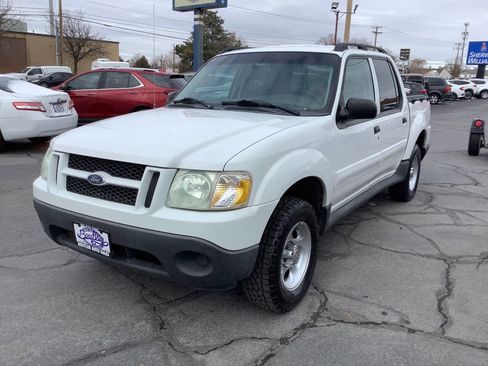 Used 2004 Ford Explorer Sport Trac XLS image 3
