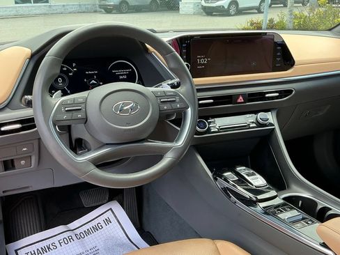 Used 2020 Hyundai Sonata Limited w/ Preferred Accessory Package FWD image 34
