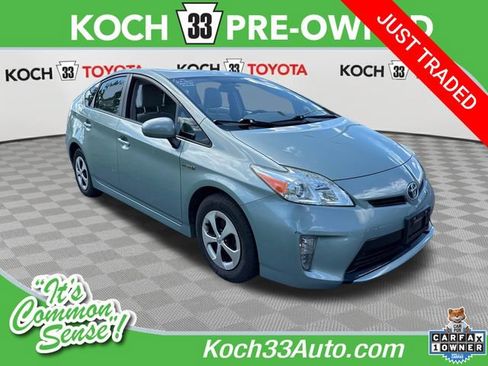 Used 2015 Toyota Prius Three FWD image 1