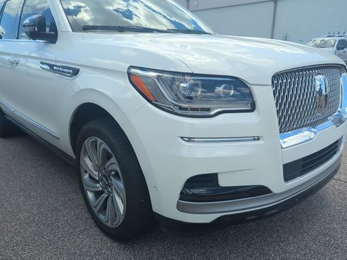 Used 2024 Lincoln Navigator Reserve AWD/4WD image 11