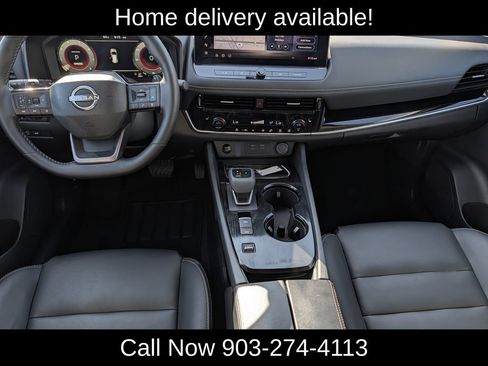 Used 2026 Nissan Rogue SL FWD image 13