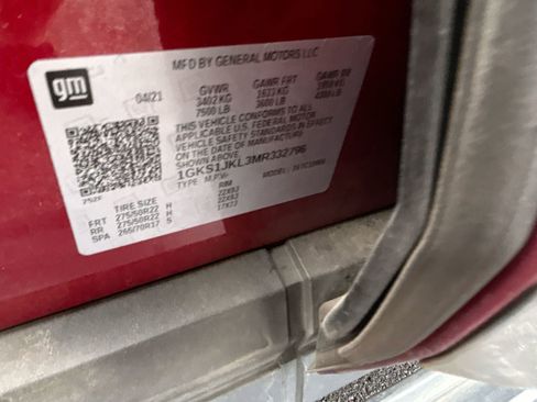 Used 2021 GMC Yukon XL Denali w/ Denali Premium Package image 36