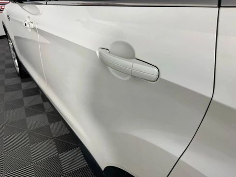 Used 2014 Ford Escape Titanium w/ Equipment Group 401A image 28