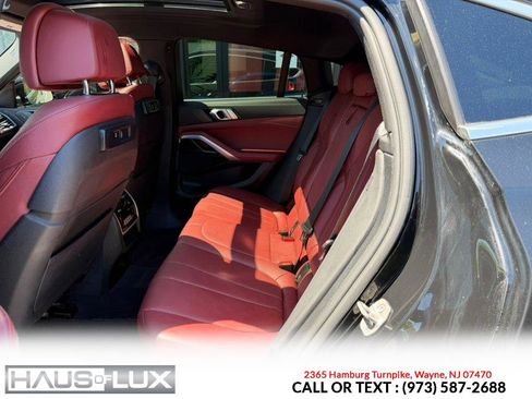 Used 2021 BMW X6 xDrive40i w/ Premium Package 2 AWD/4WD image 9