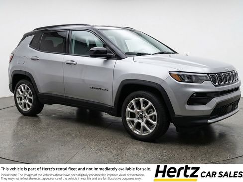 Used 2025 Jeep Compass Limited AWD/4WD image 1