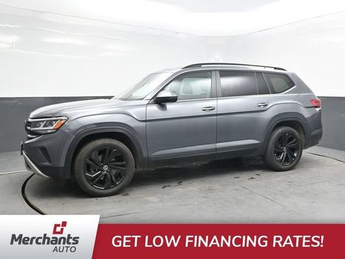 Used 2023 Volkswagen Atlas SE w/ Black Wheel Package AWD/4WD image 3