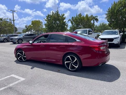 Used 2019 Honda Accord Sport image 3