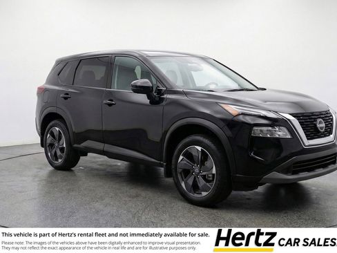 Used 2025 Nissan Rogue SV image 1