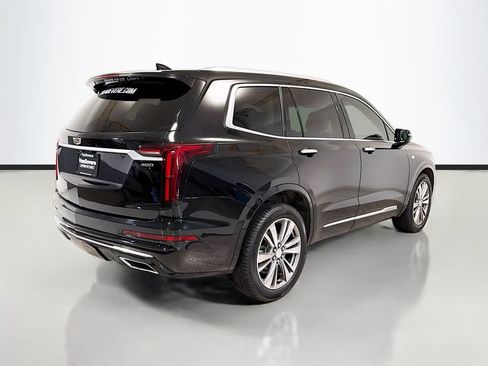 Used 2021 Cadillac XT6 Premium Luxury w/ LPO, Floor Liner Package AWD/4WD image 9