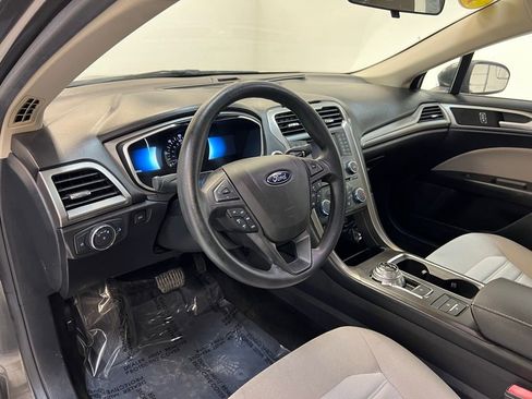 Used 2018 Ford Fusion S image 15
